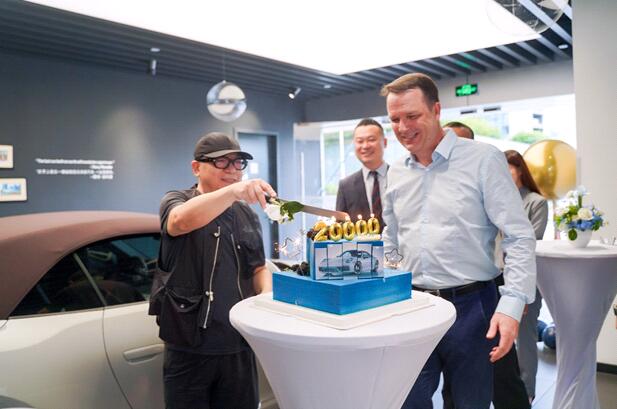 保时捷有多热销？他们在深圳卖出了20000台保时捷