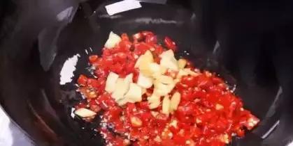 8秒爆炒猪肝,爆炒猪肝做法王刚