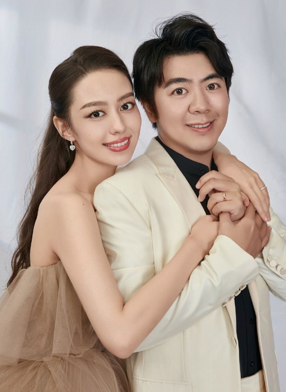 郎朗吉娜同款dr钻戒多少钱,郎朗定制的dr捧花钻戒