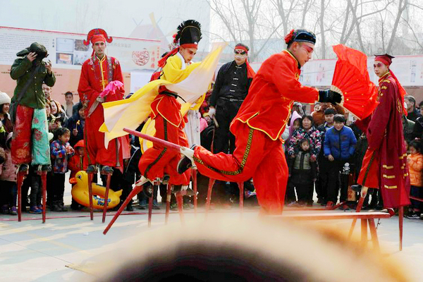 多国狂欢,国人的狂欢盛宴