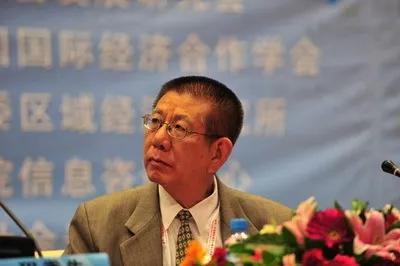 梅花香自苦寒来——外交官教你学外语