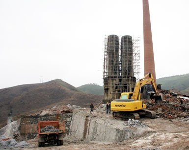 江西有座军工厂，级别副厅，分迁方志敏家乡，老厂污染环境被拆除