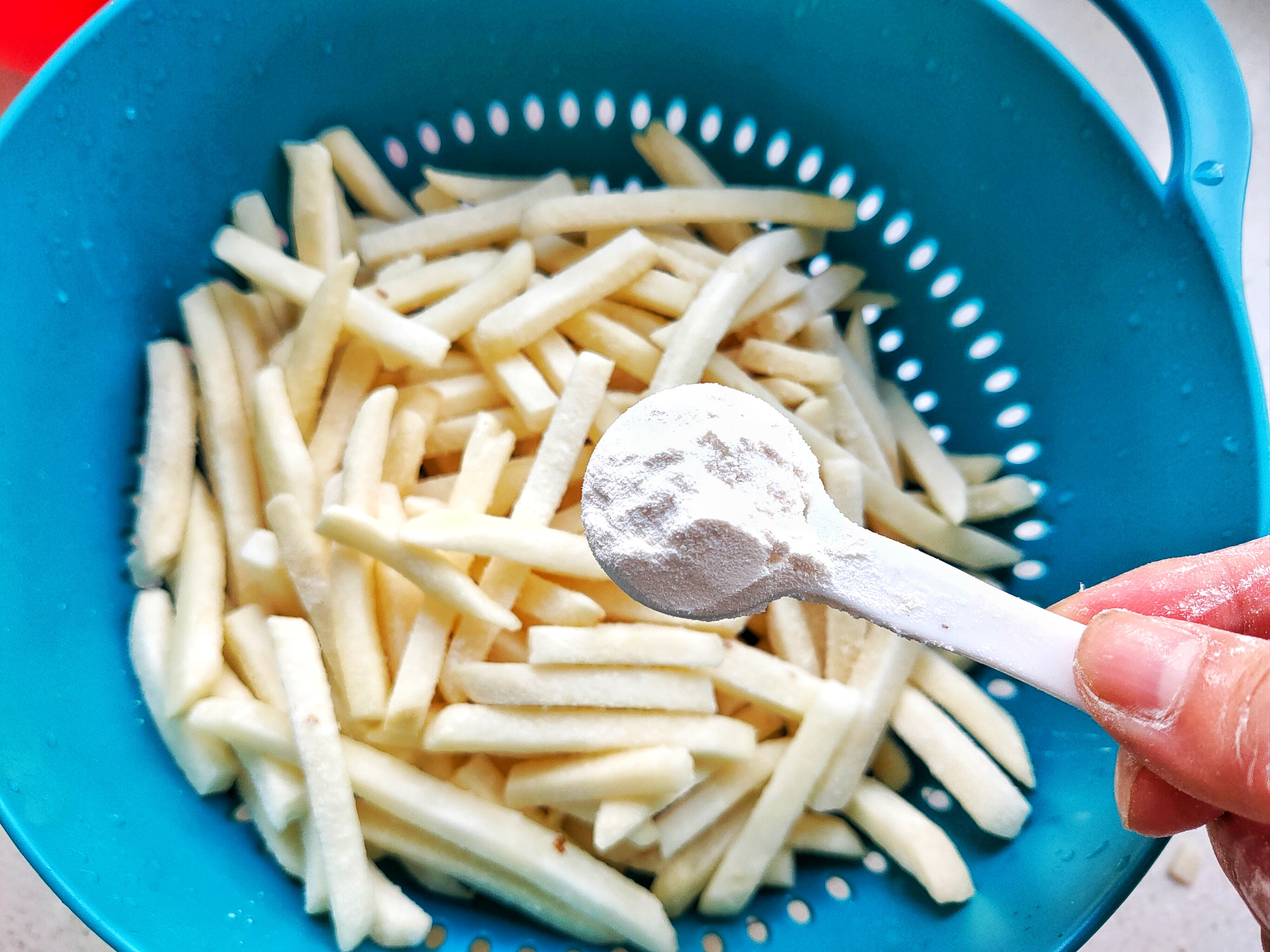 薯条怎么炸才酥脆好吃呢,薯条怎么炸不会软又好吃