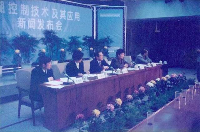 *镕基朱**“网开一面”,华日“起死回生”