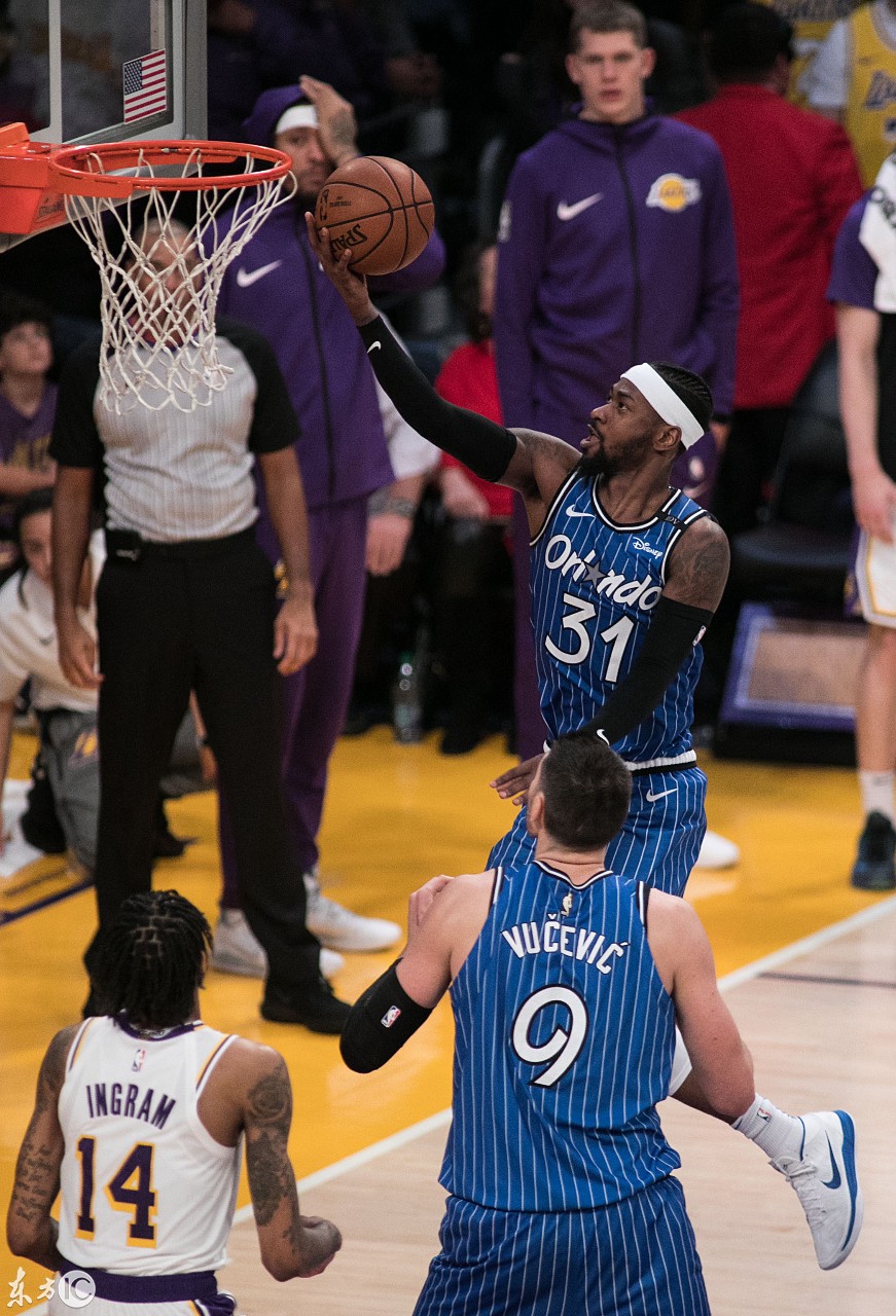 为什么一打湖人就来劲,一打老詹就来劲