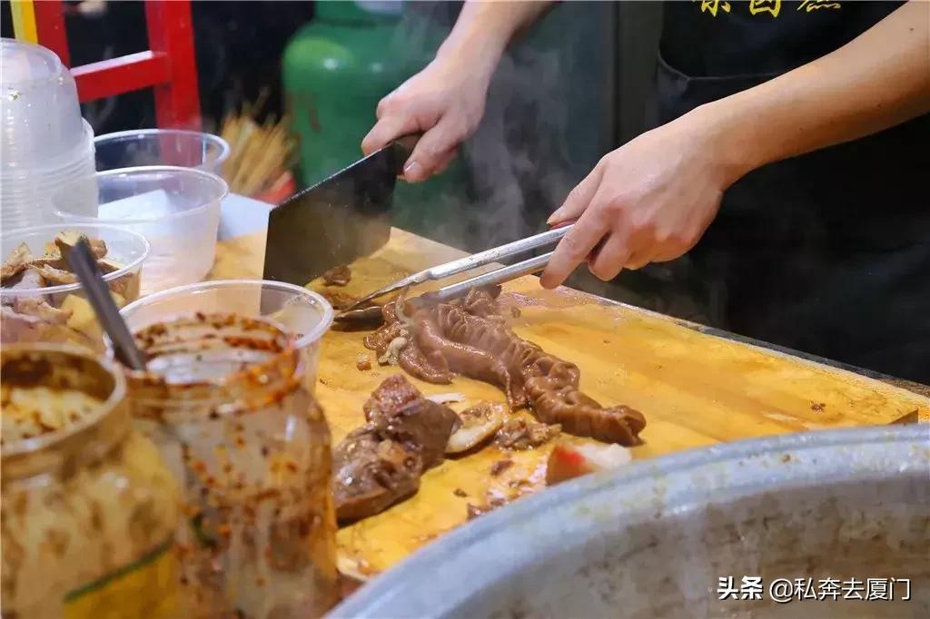 老北京火烧卤煮好吃吗,有多少人喜欢吃老北京卤煮火烧