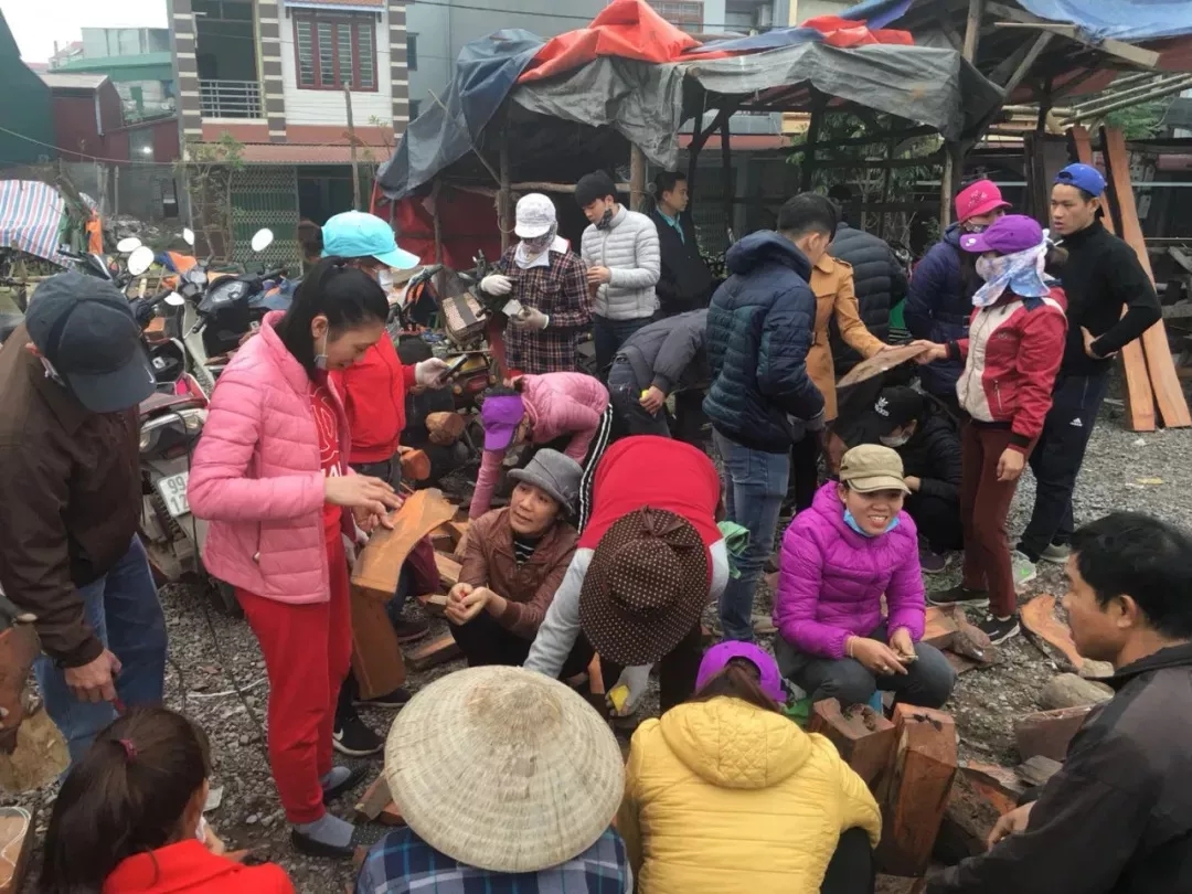 为什么越南那么多黄花梨家具,越南红木为啥那么便宜