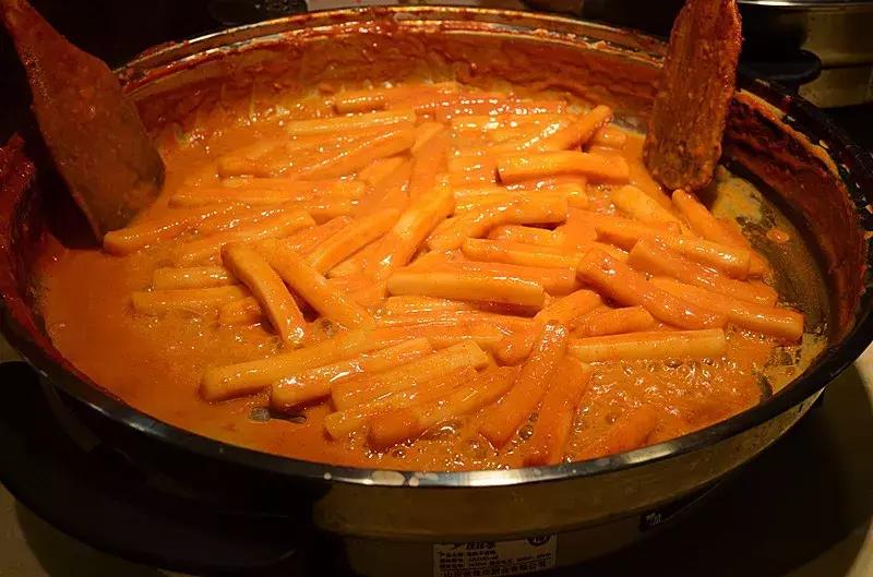 江汉路步行街一日游,江汉路步行街旅游吃啥