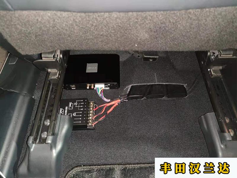 第四代汉兰达加装dsp视频教程,16款丰田汉兰达改装套件