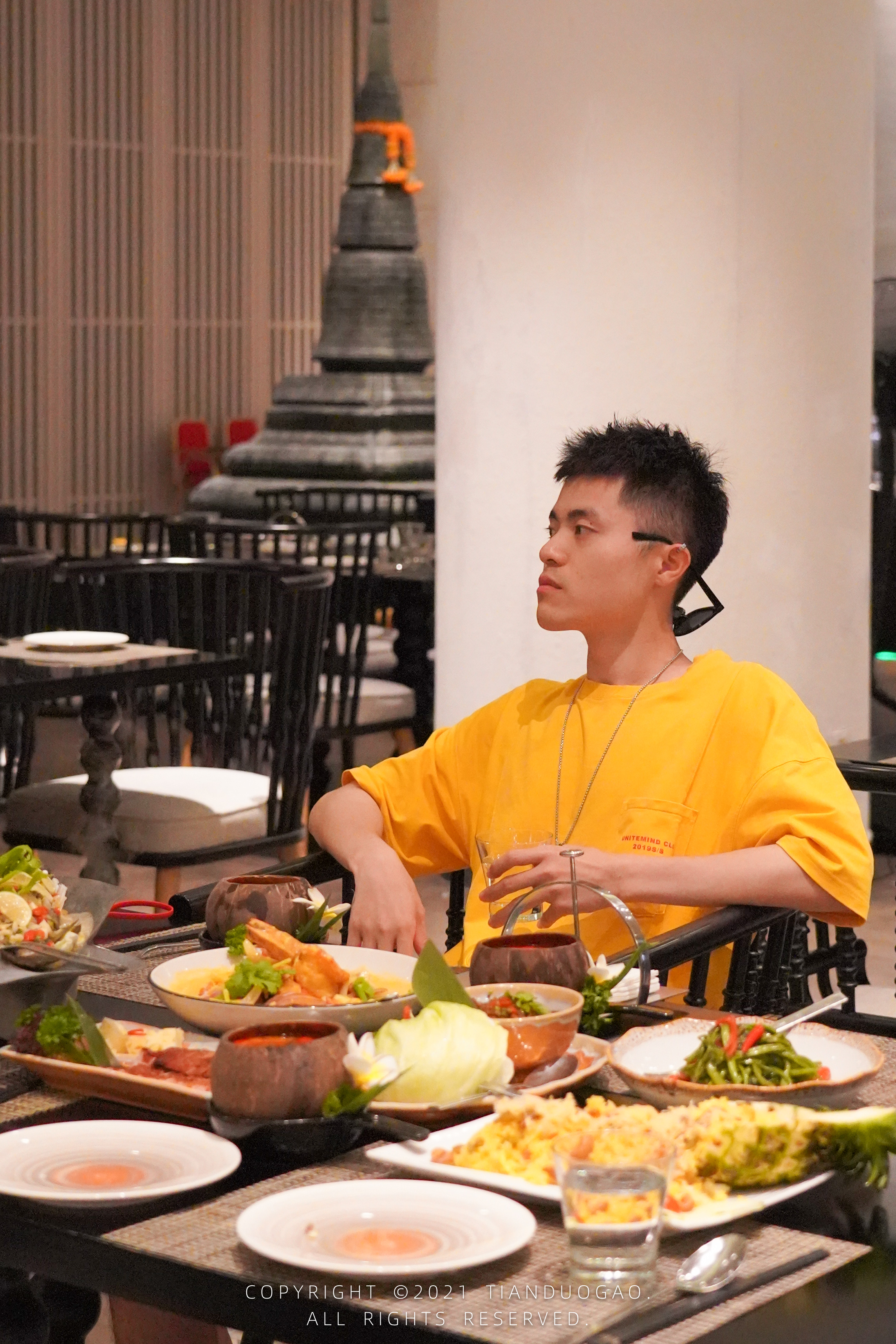 家有晴宝去三亚旅行住七星酒店,三亚大树七星酒店