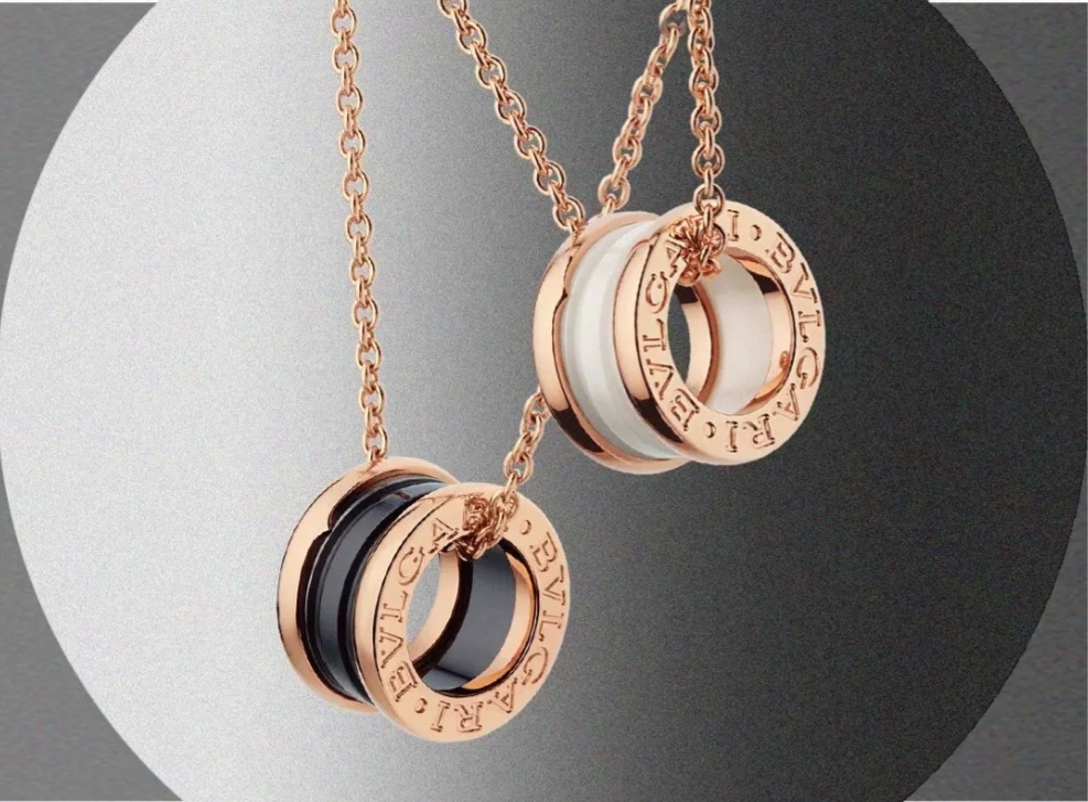 宝格丽经典款珠宝产品有哪些,宝格丽项链黄金和玫瑰金哪个好看