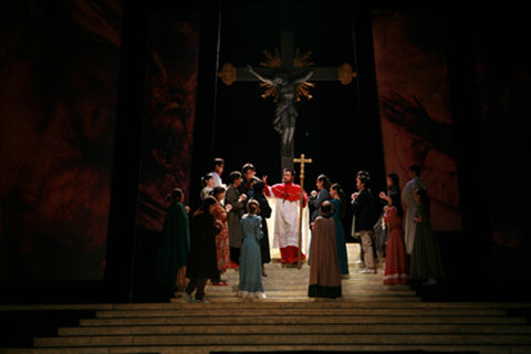 被误读的革命名著《牛虻》：爱与信仰抉择基督和我，你选哪个？