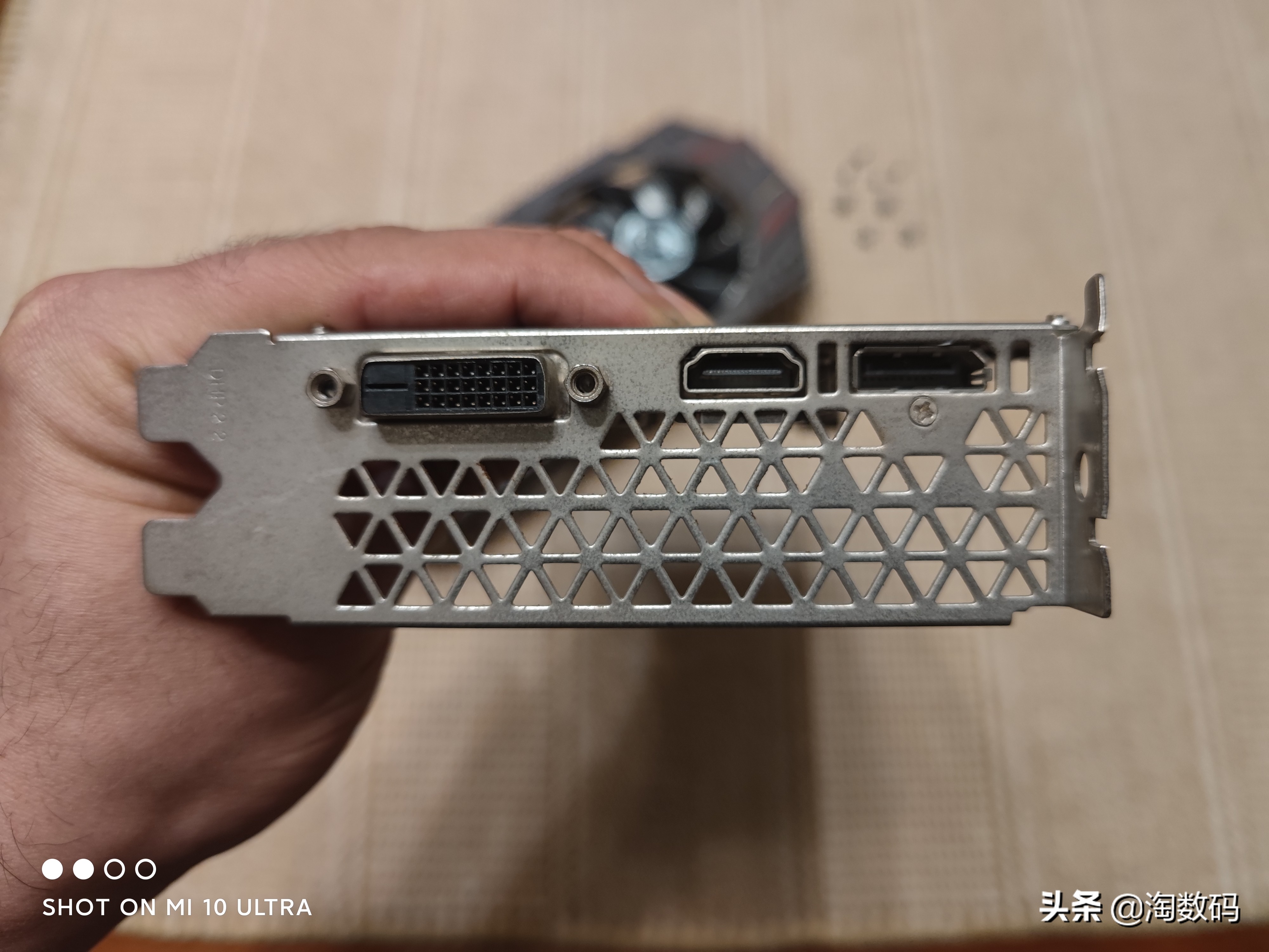 1060新版鲁大师显卡跑17万多,gtx1060显卡鲁大师跑分多少