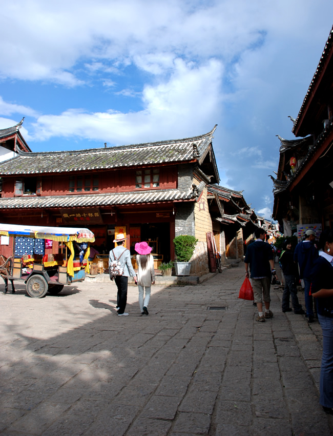 丽江束河古镇晚上,丽江悠闲下午茶