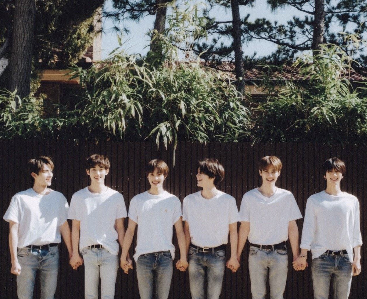 李永钦和黄旭熙跳badalive,盘点不务正业的明星黄旭熙