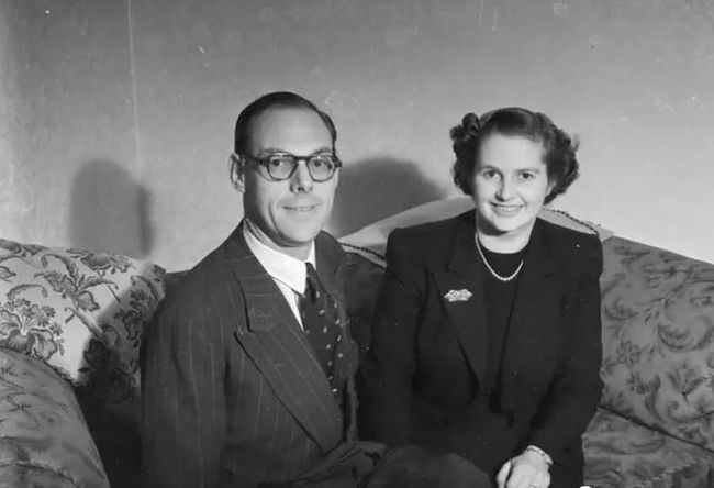 英国女王戴安娜绝美容颜,撒切尔夫人对戴安娜评价