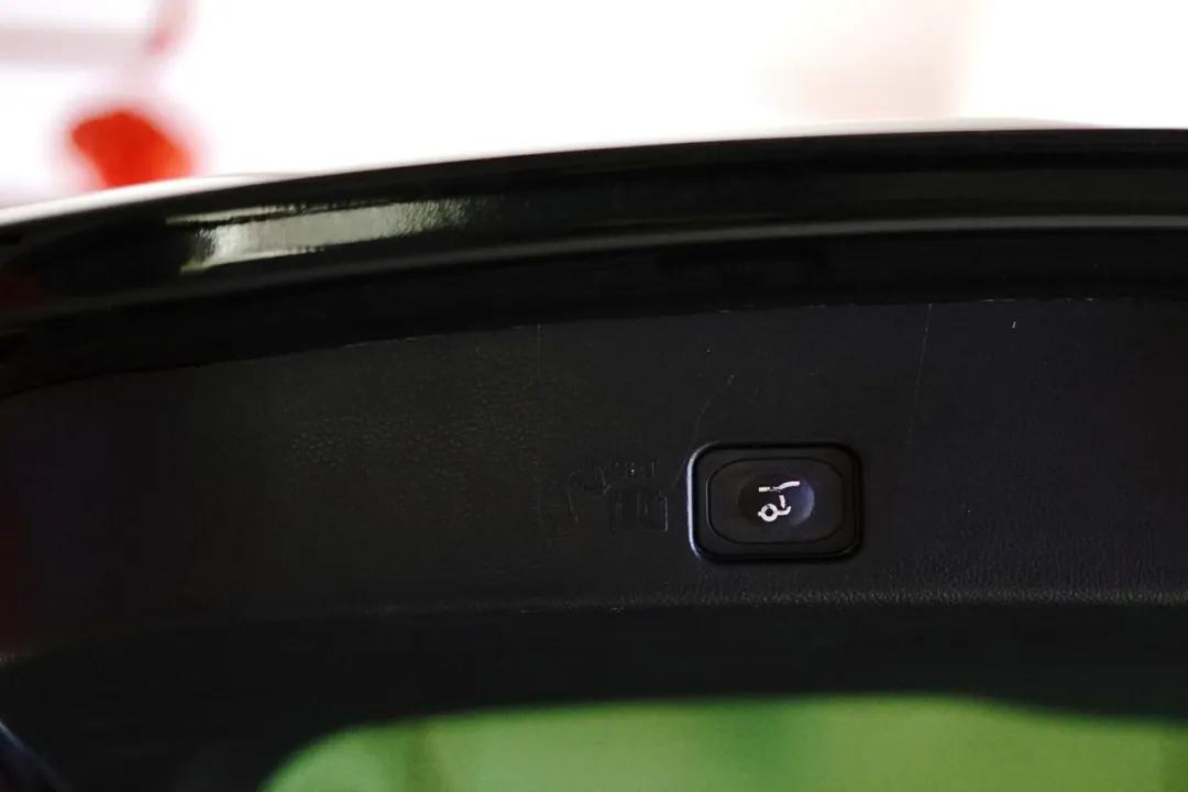 负重前行的路上也要心存美好,负重前行方能完成使命