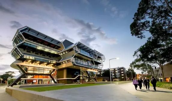 莫纳什大学相当于国内什么大学,莫纳什大学介绍资料