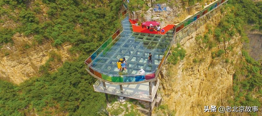 北京有几座大峡谷和玻璃栈道,北京周边竟藏着一个绝美古镇