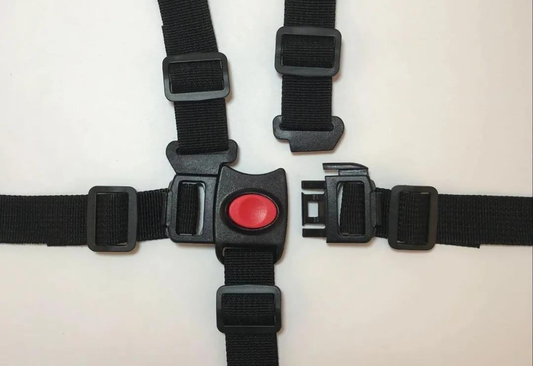 婴儿车推着才走对宝宝有什么危害,宝宝多大可以用婴儿车推着出去