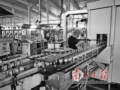 佛山华兴玻璃集团怎么样,佛山华兴玻璃有限公司车间视频