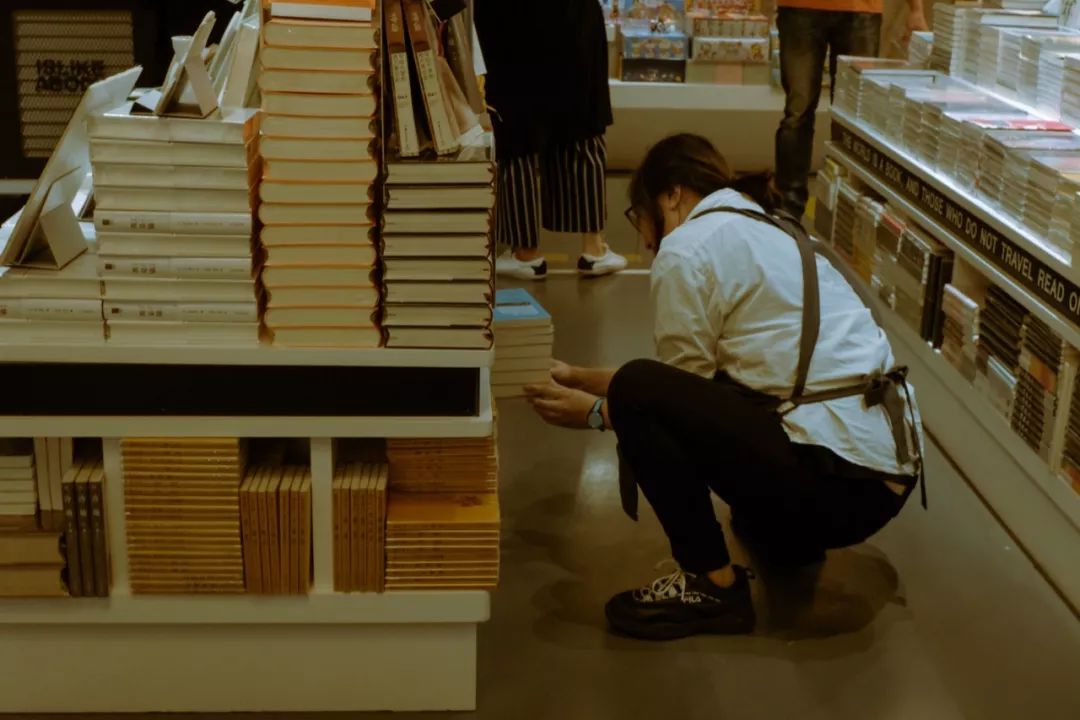 我和男朋友一起上班,我和男朋友在同一家公司实习