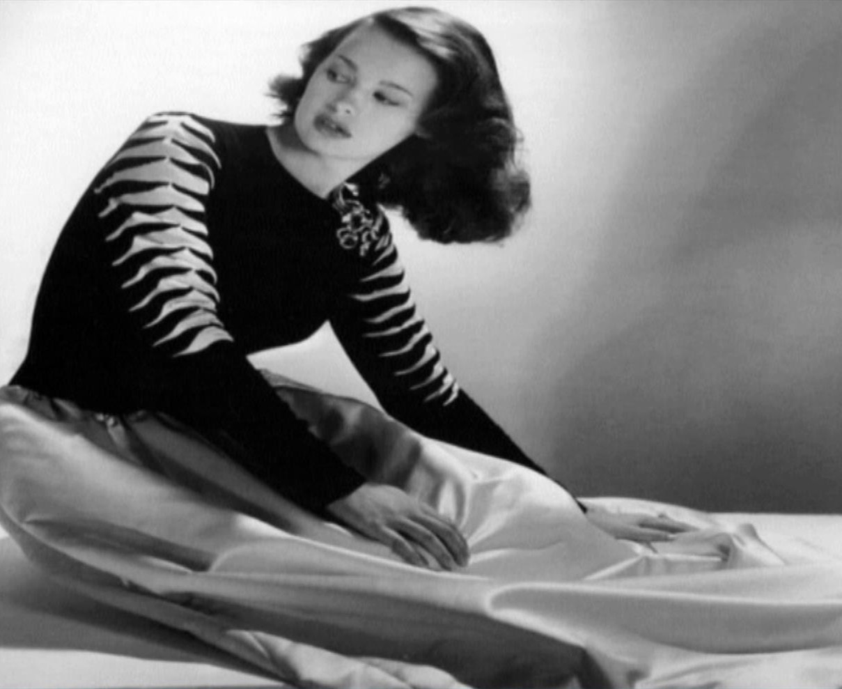 美国末代名媛曲折而闪耀的人生路