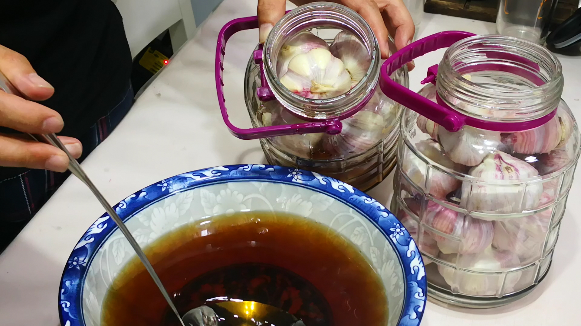 腌糖蒜需要放白醋吗,腌糖蒜直接放醋和糖可以吗