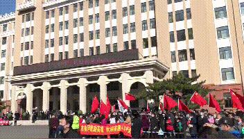 蓝天彩虹笑颜敬礼全城追星！这是你们应该得到的礼遇和荣耀！