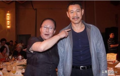 2分钟赚上千万,柳岩喊麦叫老铁土味足,做网红捞金却远比明星高