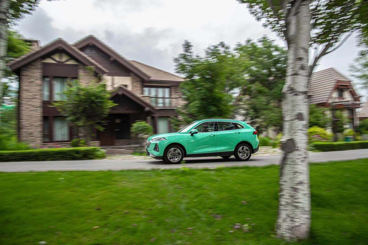 wey玛奇朵宣传视频,玛奇朵wey白色车身