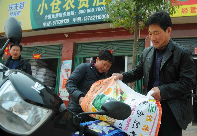 卖肥料骗术,卖农资遇到的问题