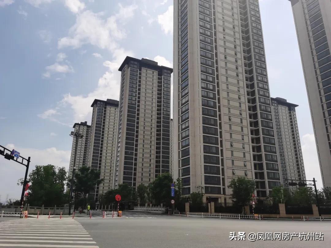 “万人摇”板块限价突涨8000元/㎡？买到就翻一倍的红利要消失了