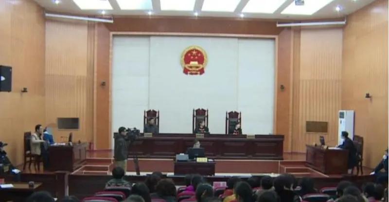 结婚后子女一方不离婚怎么判,男女双方没结婚两个孩子判给谁