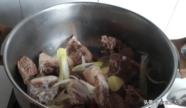 羊肉汤好喝的秘诀,羊肉汤好喝不膻的做法
