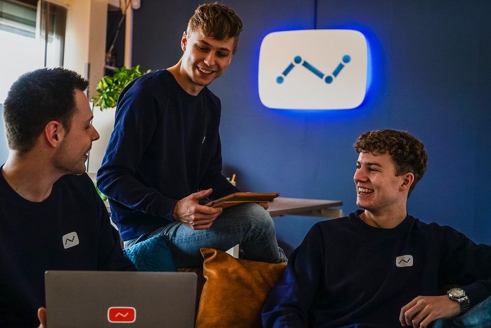 你知道的waitamoment，其实外国人很少用