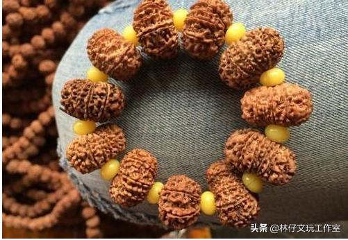 冬天盘手串需要注意什么,什么材质的手串冬天不冷