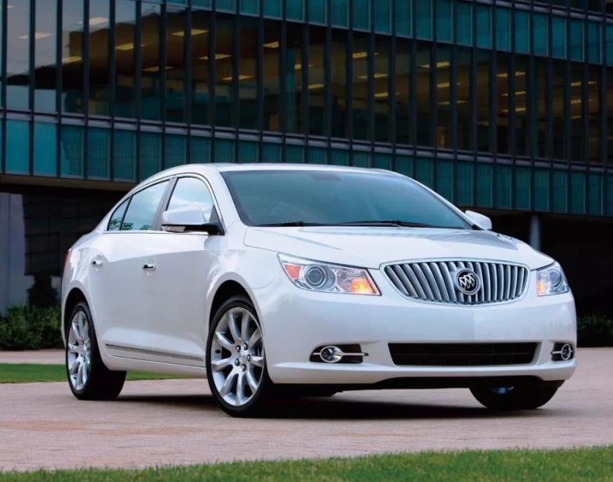 亚洲龙和君越哪个后期省心,君越与天籁哪个开着省心