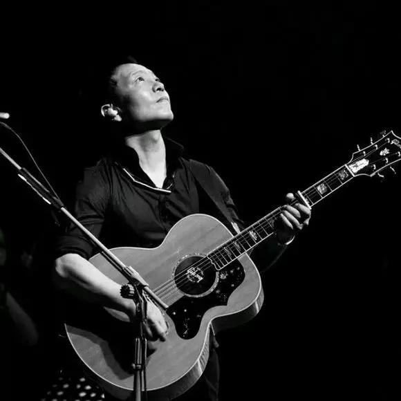 许巍的成名之作曾经的你,许巍一个时代的歌手