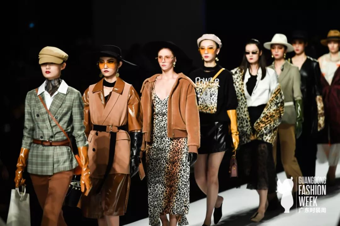 zara也能穿出高级,zara怎么穿出复古感