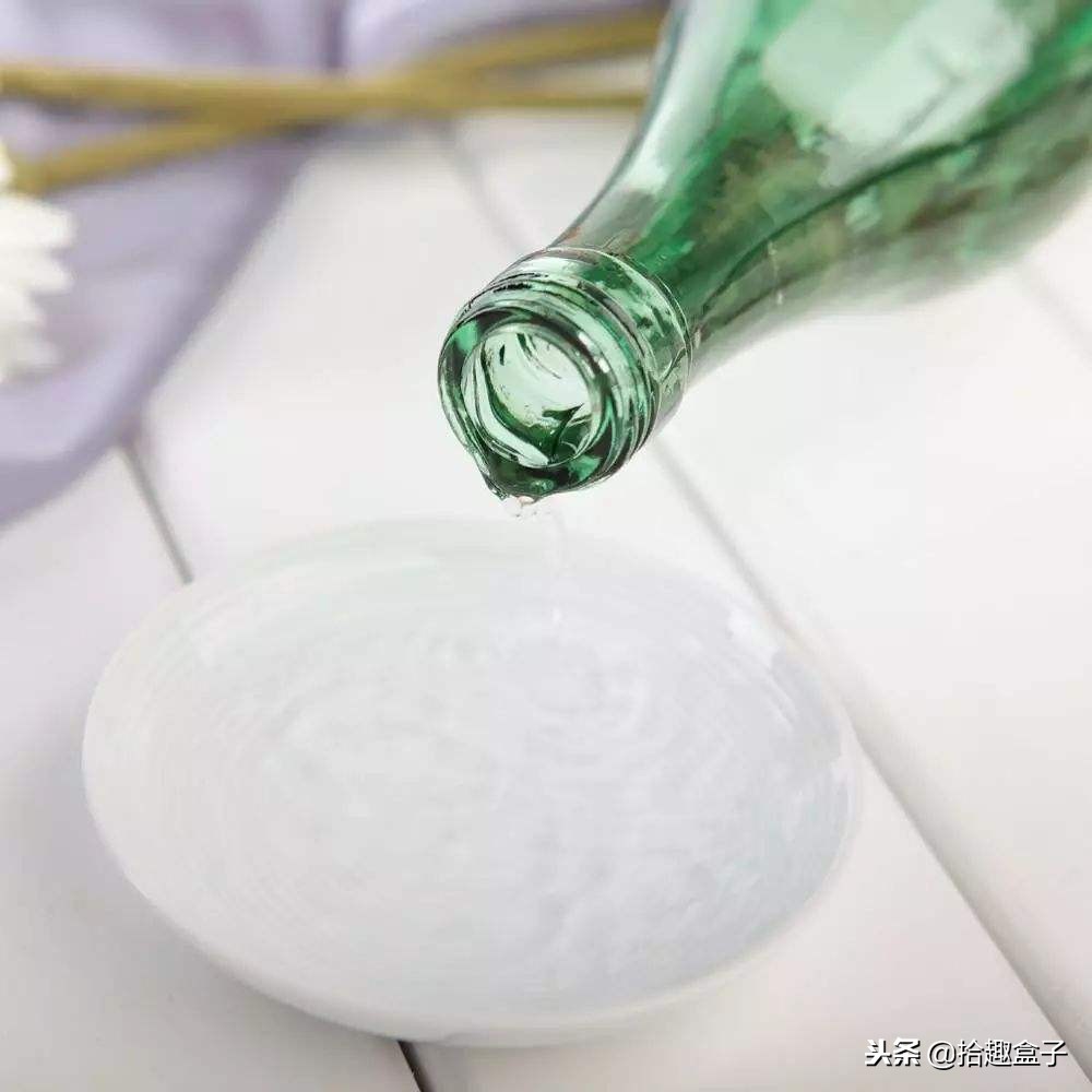 穿鞋脚经常臭怎么解决,冬天鞋穿久脚臭怎么治