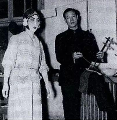 京剧演员怎样吊嗓子练气息,京剧吊嗓子视频教学京剧经典唱段