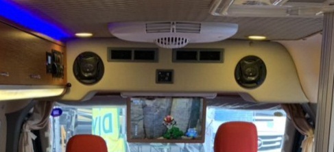 10万级别房车洛阳房车展全系展示,房车展40万的重卡房车