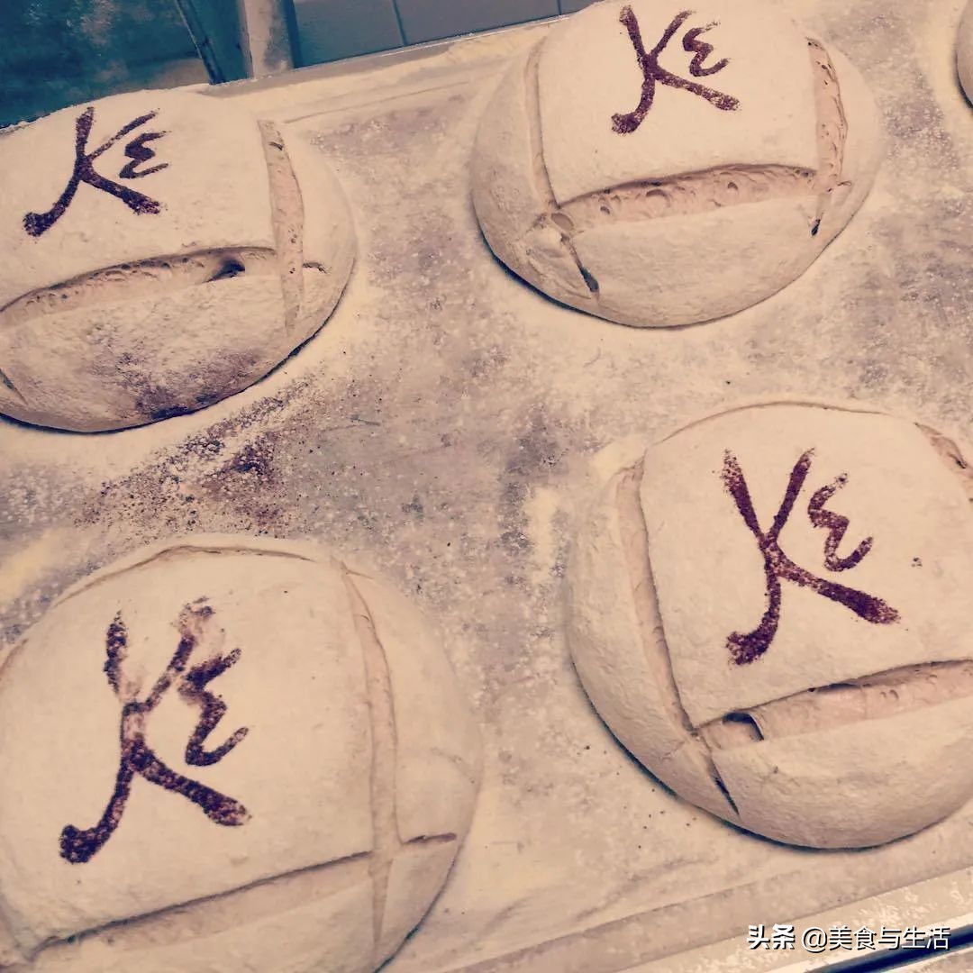用手工面包店征服全世界，探秘Kayser的面包帝国，让*欲人**罢不能