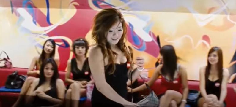 8元出*身卖**体，一天接40客人…纪录片揭底层*女妓***身卖**血泪