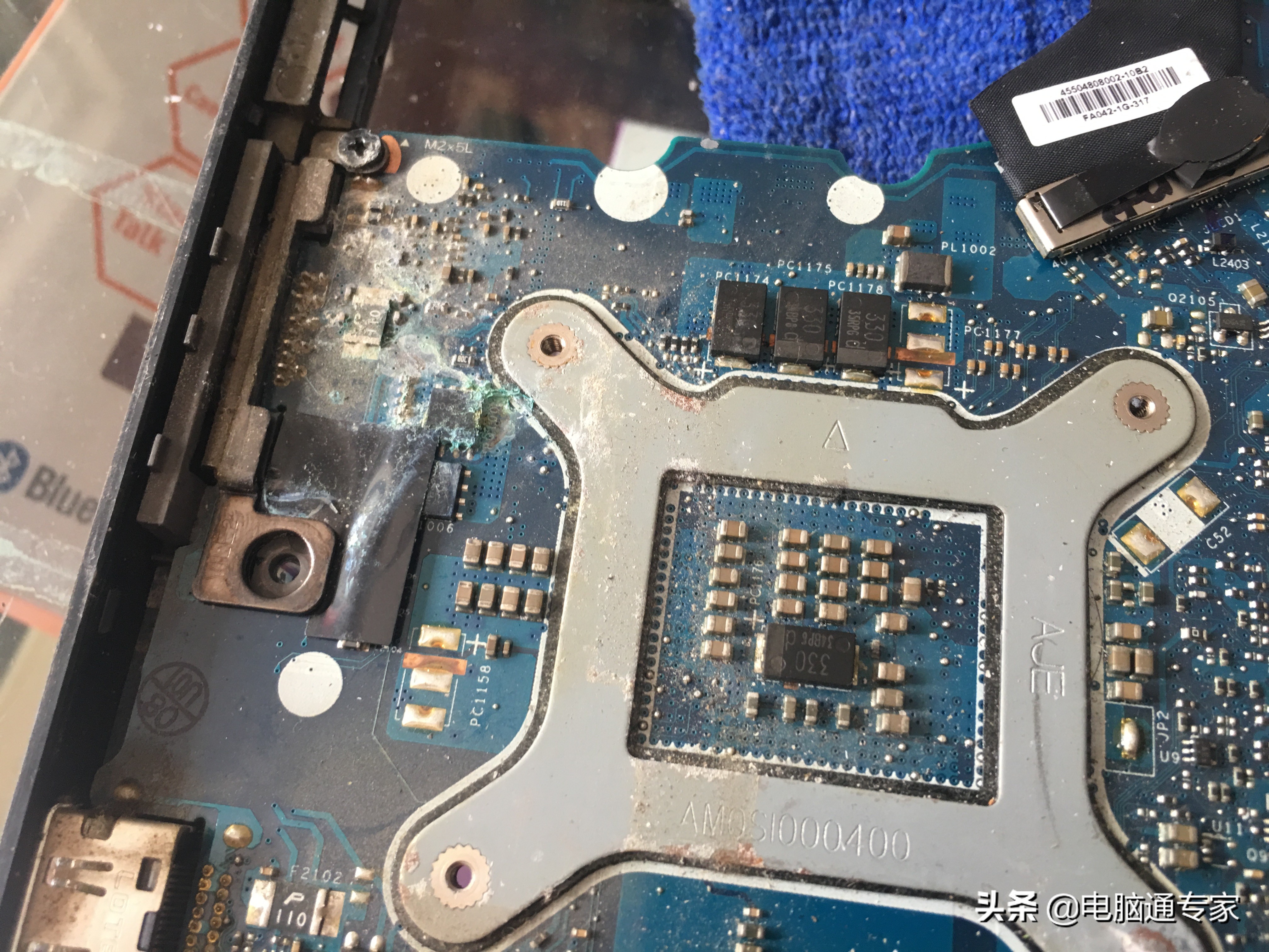 电脑不小心进水了怎么办搞笑视频,电脑不小心进水了然后开不了机