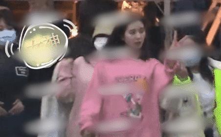 刘诗诗也有俏皮可爱的一面,刘诗诗私下仪态