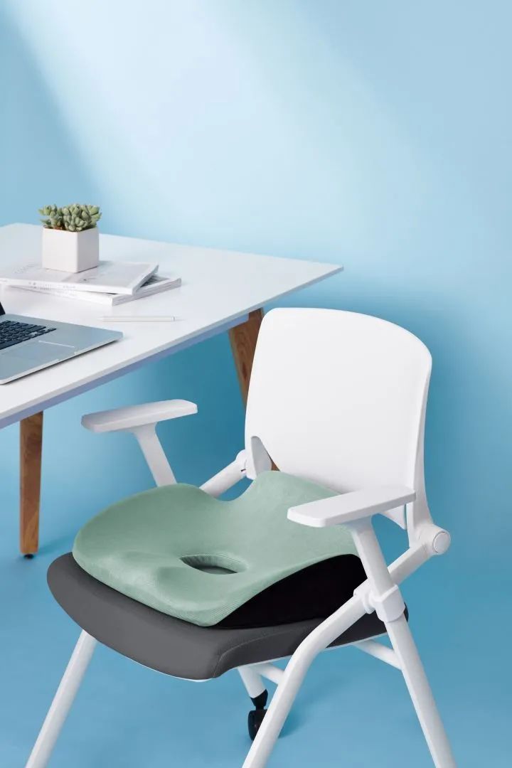 透气坐垫通风全包围坐垫,开长途透气不累的汽车坐垫