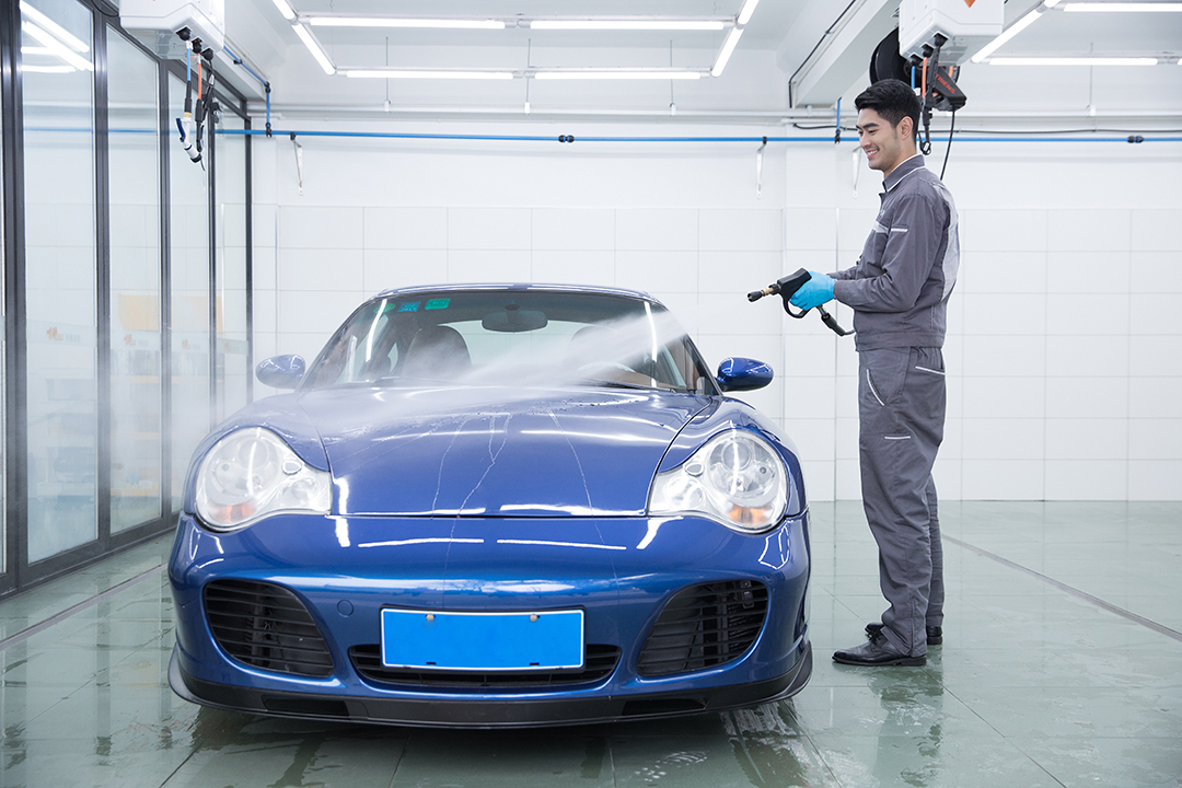 蒸汽洗车原来是这样的,神奇蒸汽清洗不仅仅是洗车