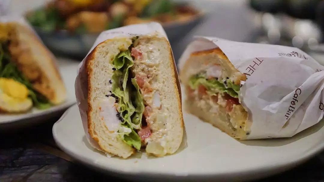 开奶茶店的十大坑人经历,大学生开奶茶店3天回本客流不断